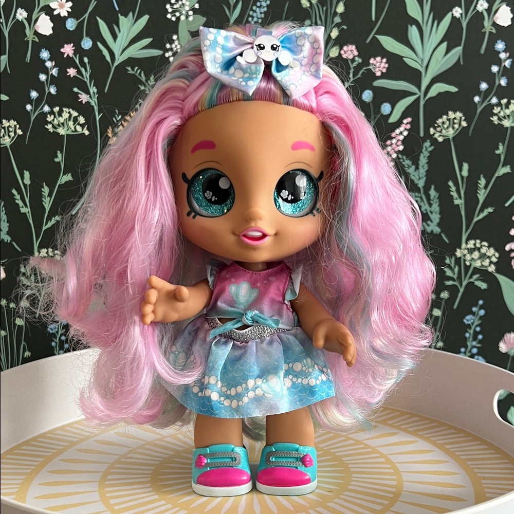 Kindi Kids Pearlina doll by Moose Toys. Collectible Retired. Full sized 10”